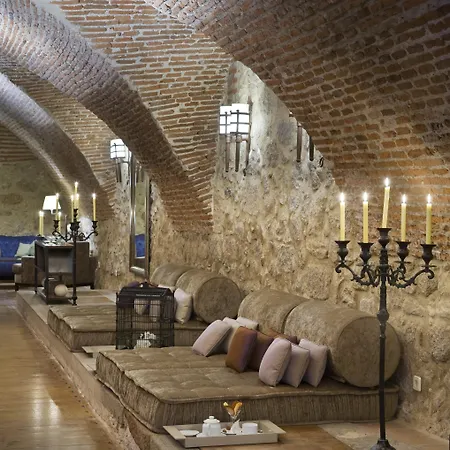 パラドール デ プランセシア 4*