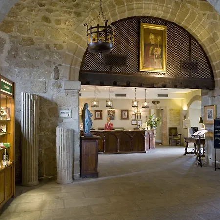 パラドール デ プランセシア 4*