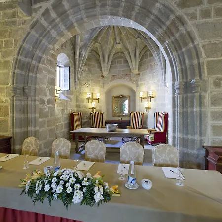 ホテル パラドール デ プランセシア