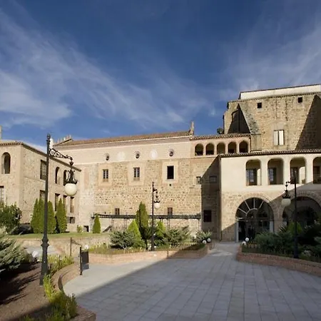 De 4* بلاسينثيا